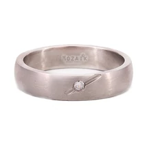 Titánium Karikagyűrű Cirkóniával