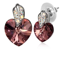 Platina Bevonatú Szív Fülbevaló Kristályokkal