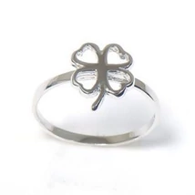 Sterling Ezüst Gyűrű Négylevelű Lóherével Sterling Ezüst Gyűrű Négylevelű Lóherével