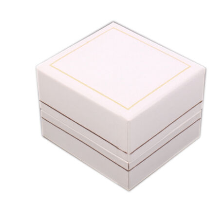 Gyűrűs doboz - Fehér műbőr arany csíkkal